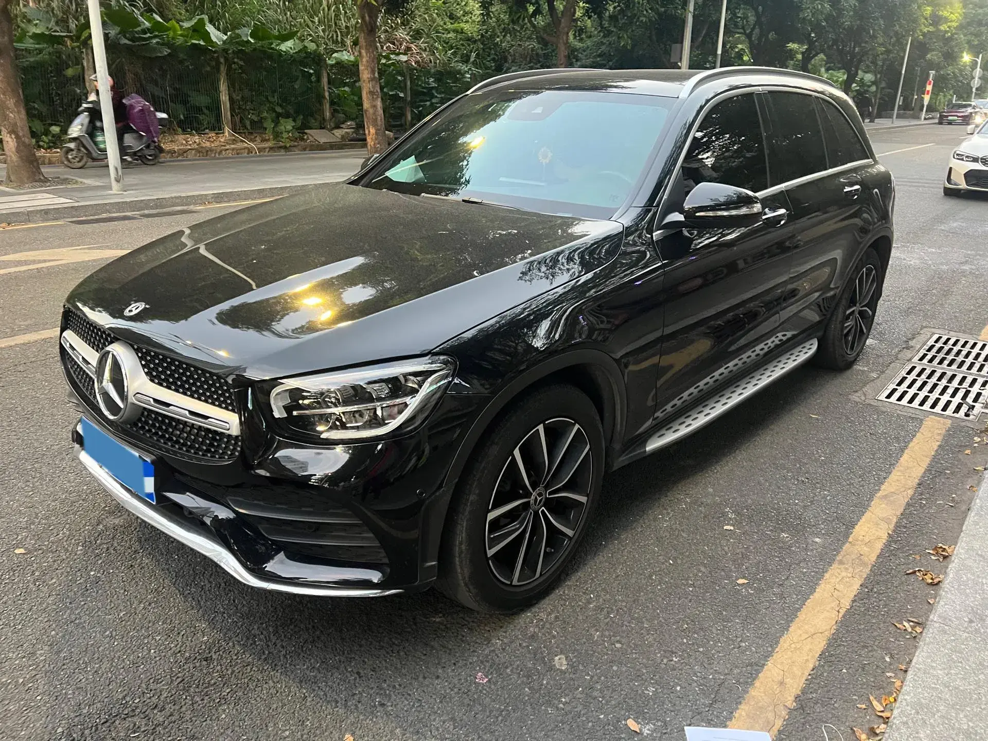 2021 MERCEDES-BENZ GLC view 1