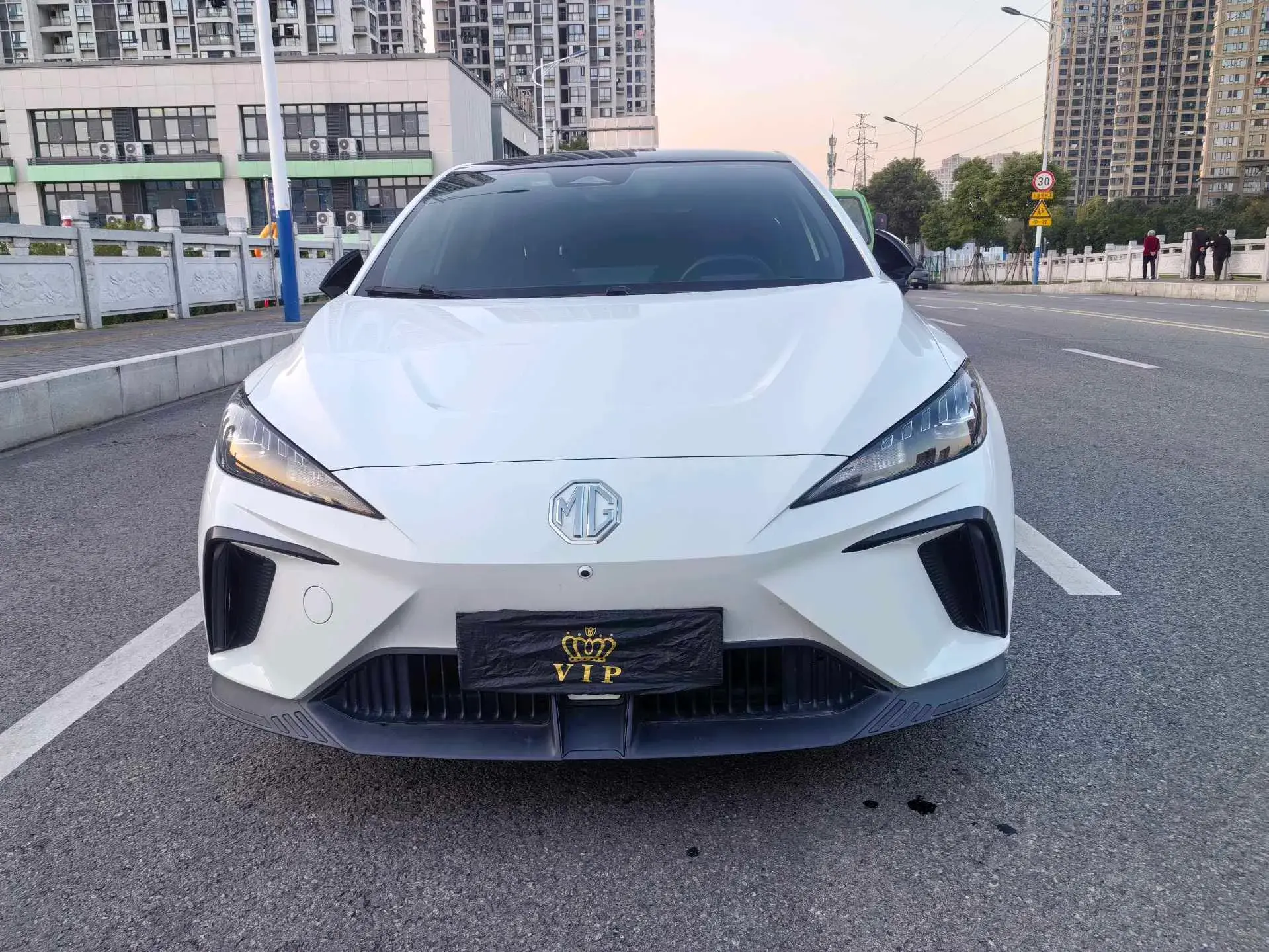 2022 MG MG4 thumbnail 2