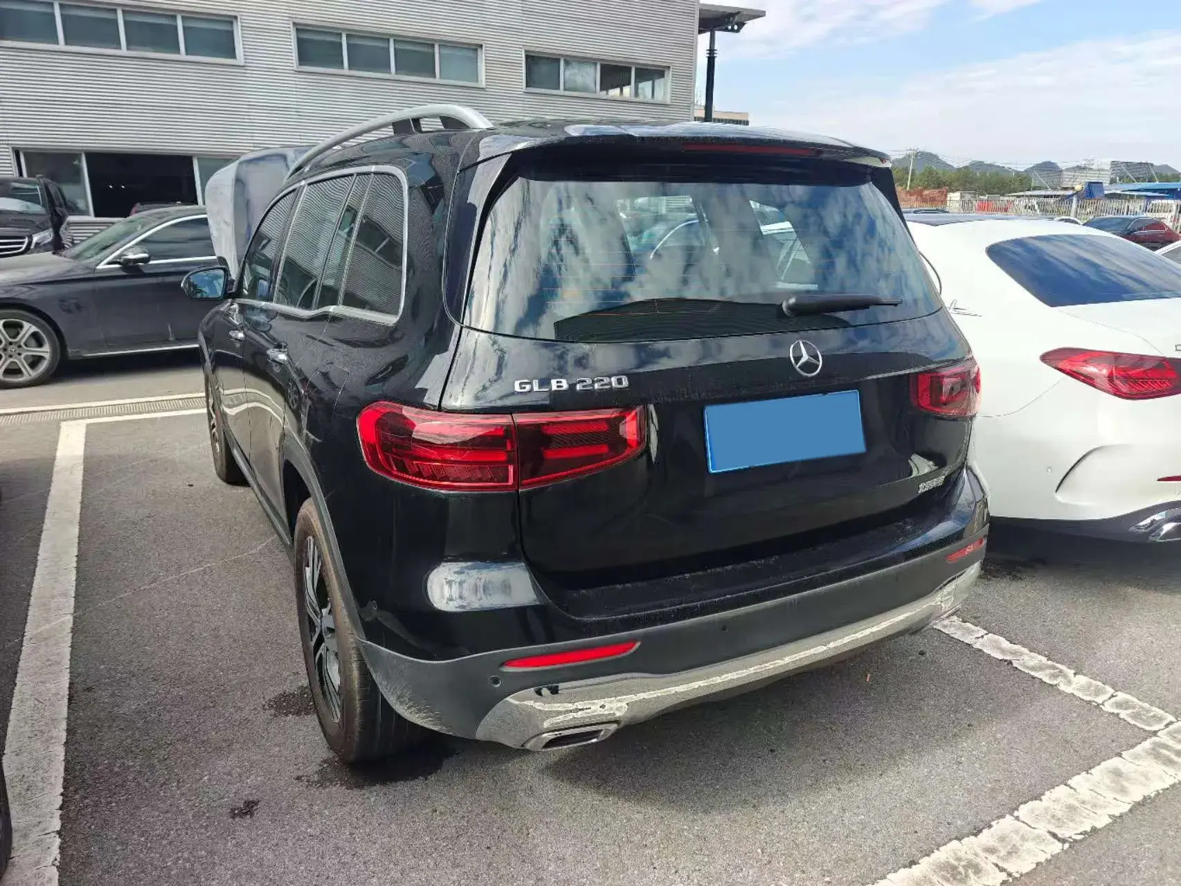 2024 MERCEDES-BENZ GLB thumbnail 2