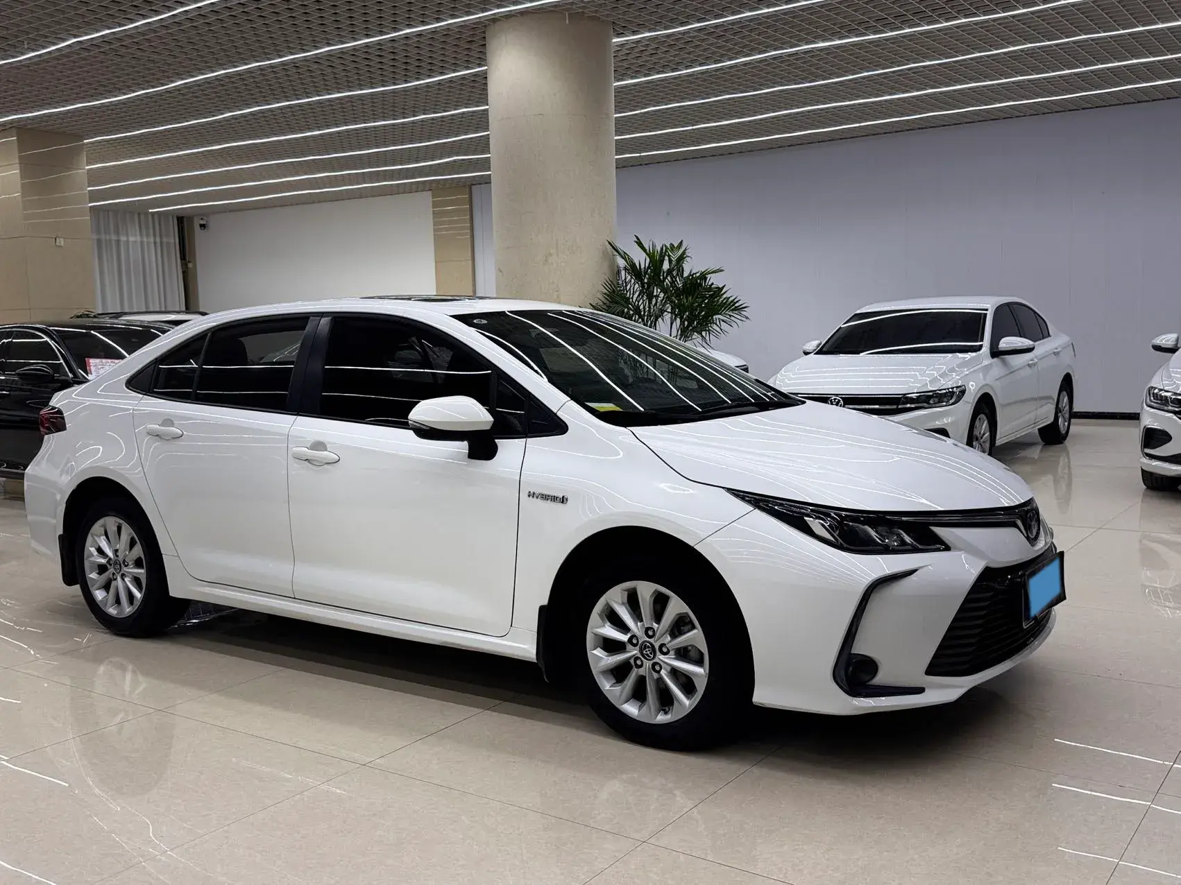 2022 TOYOTA COROLLA thumbnail 2