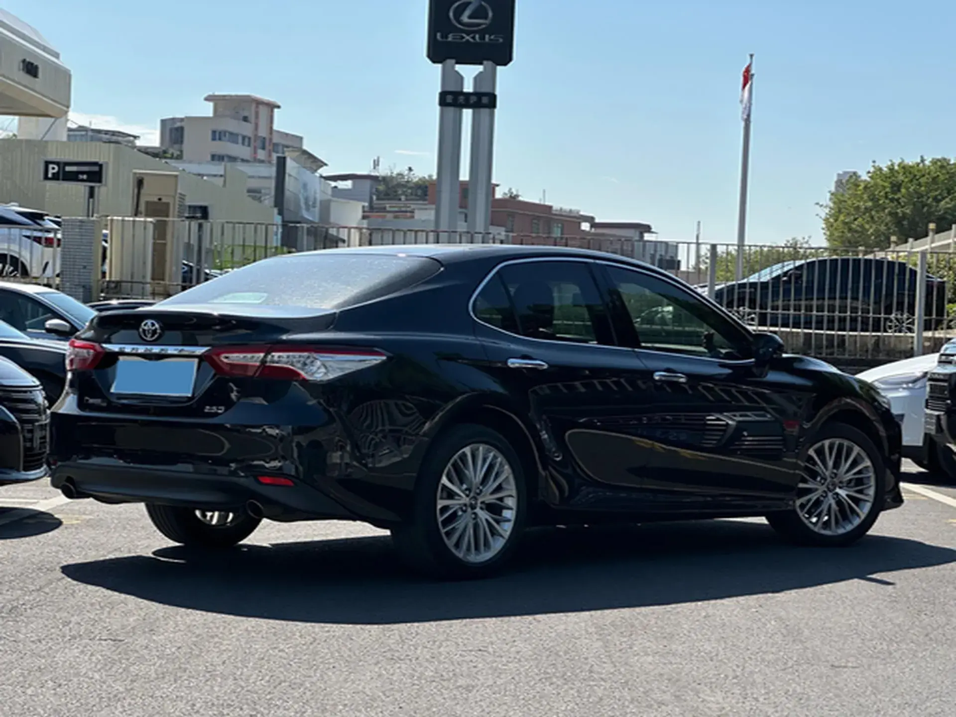 2019 TOYOTA CAMRY thumbnail 3