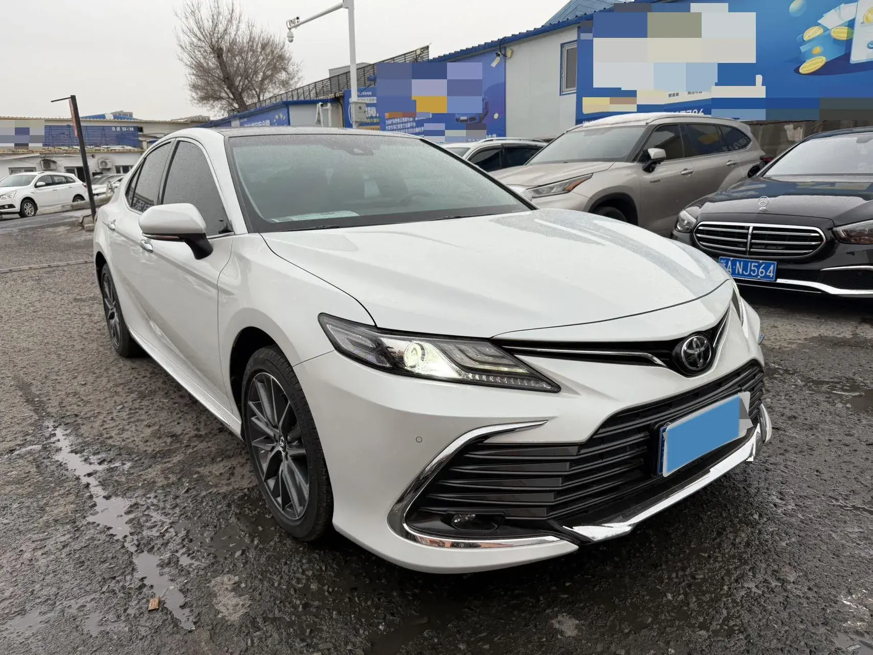 2021 TOYOTA CAMRY thumbnail 3