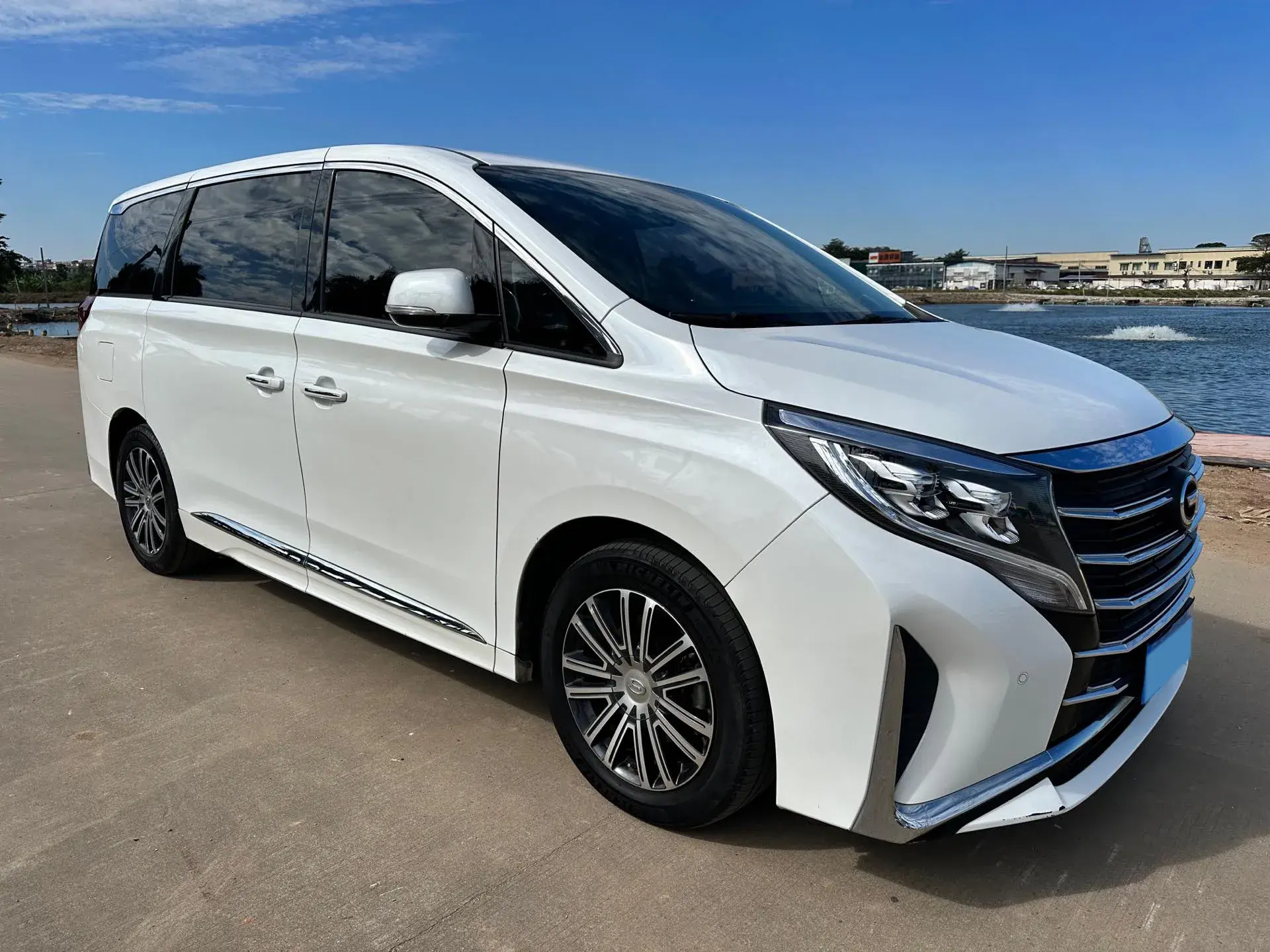 2021 GAC TRUMPCHI thumbnail 4