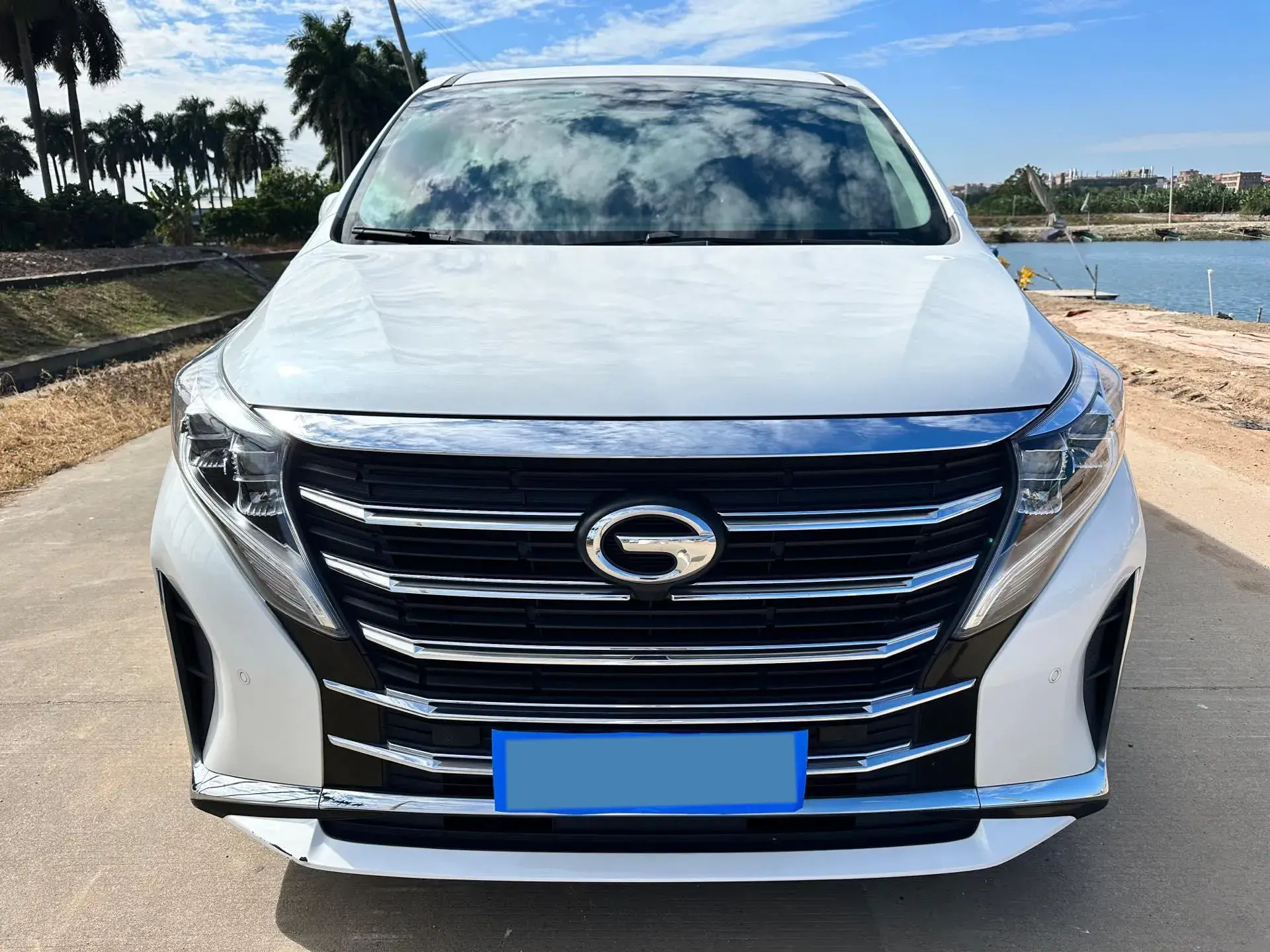 2021 GAC TRUMPCHI thumbnail 3