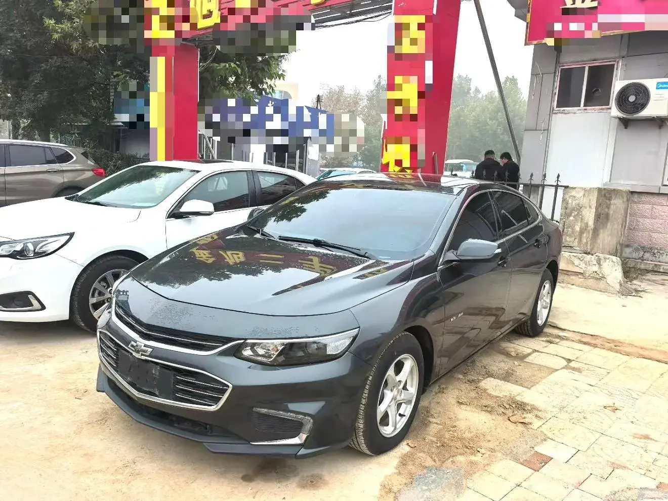 2018 CHEVROLET MALIBU view 1