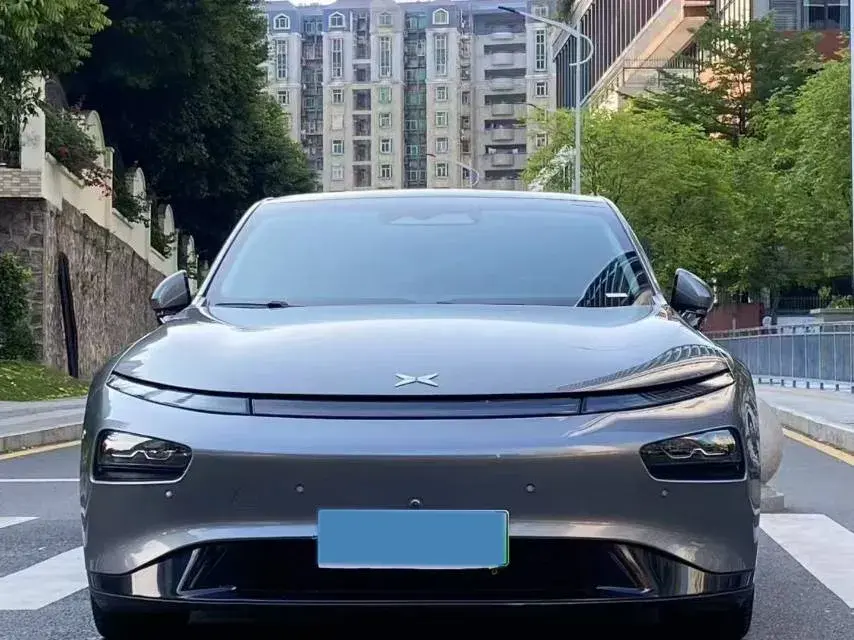 2020 XPENG P7 thumbnail 2