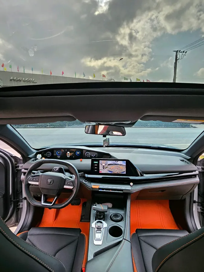 2022 ChangAn UNI-V 1.5T 188HP L4 7DCT,autocango,china used car exporter,china ev exporter,chinese used car exporter,chinese used ev exporter