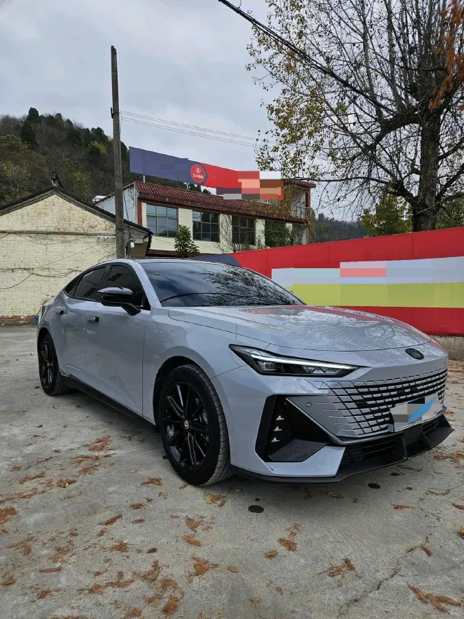 2022 ChangAn UNI-V 1.5T 188HP L4 7DCT,autocango,china used car exporter,china ev exporter,chinese used car exporter,chinese used ev exporter