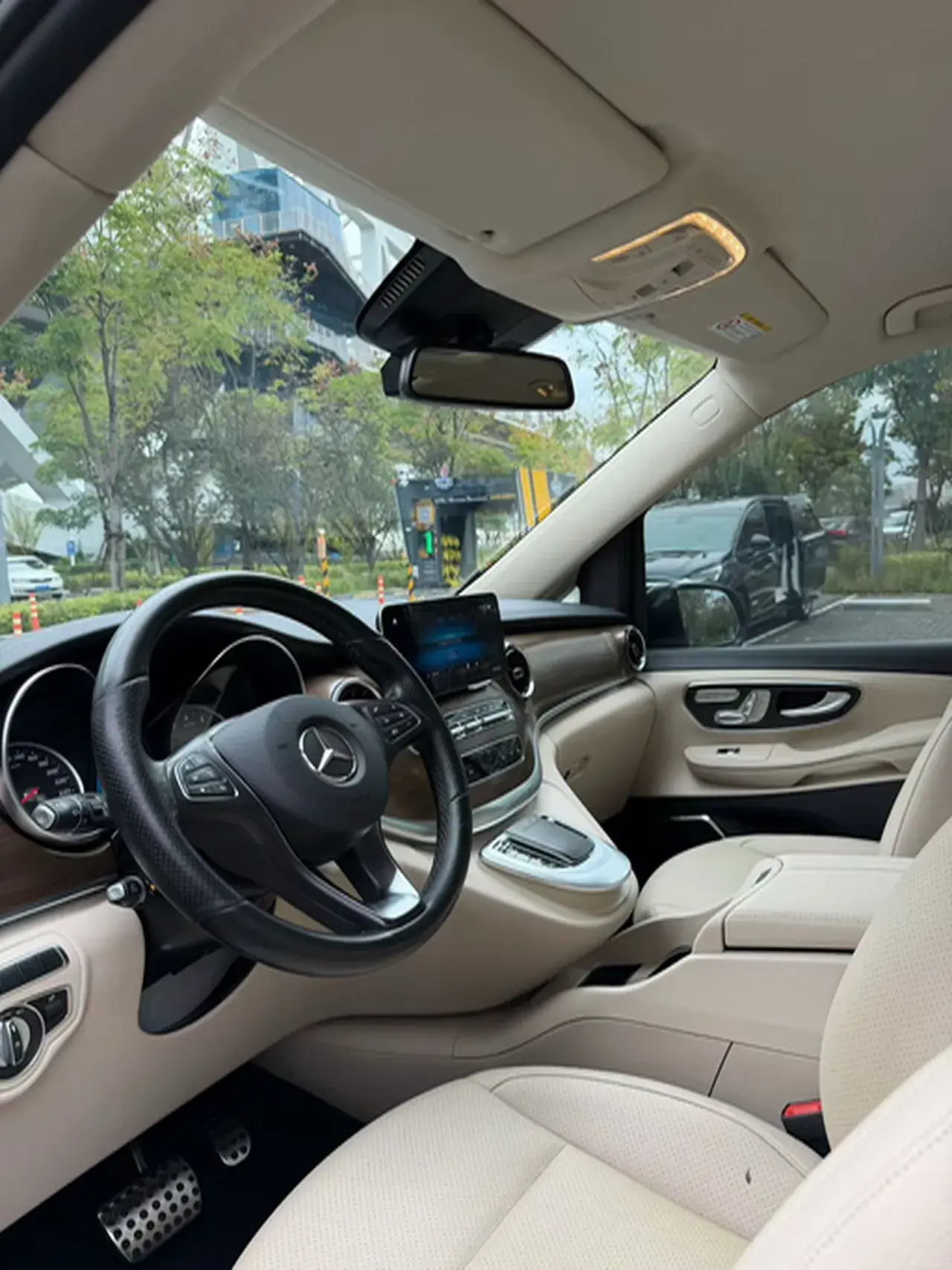 2021 MERCEDES-BENZ V thumbnail 4