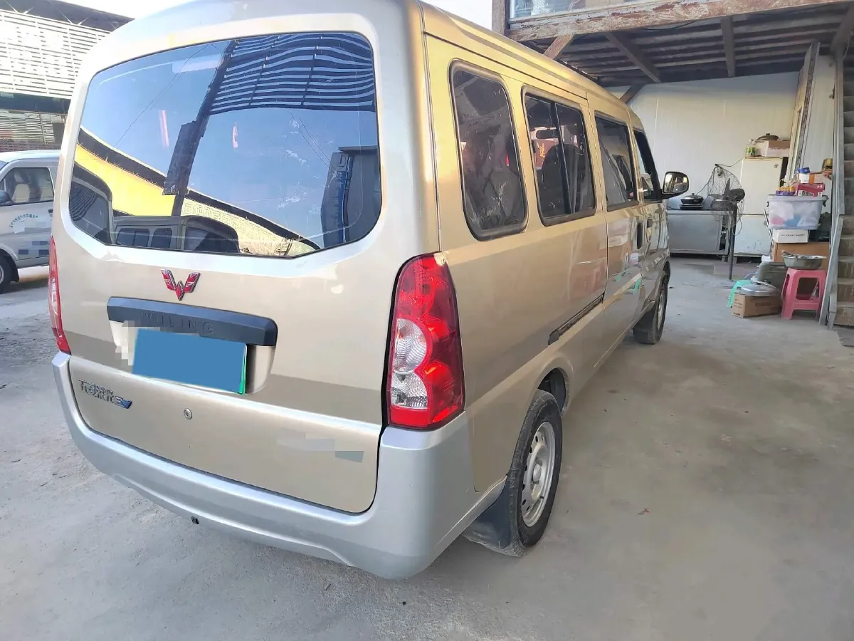 2022 WuLing RongGuang EV BEV 41.6KWH,autocango,china used car exporter,china ev exporter,chinese used car exporter,chinese used ev exporter