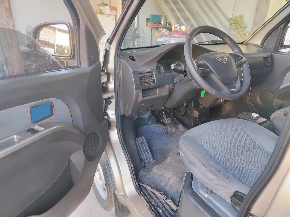 2022 WuLing RongGuang EV BEV 41.6KWH,autocango,china used car exporter,china ev exporter,chinese used car exporter,chinese used ev exporter