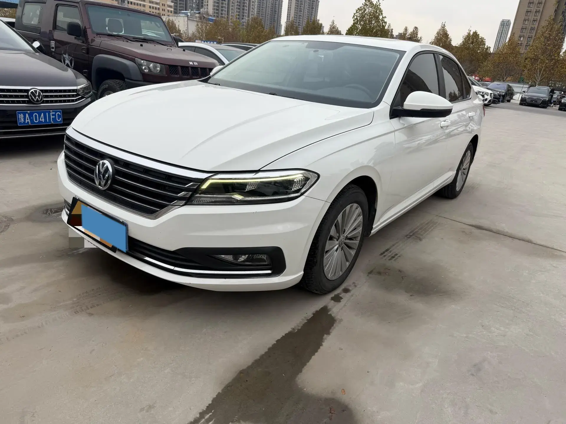 2019 VOLKSWAGEN LAVIDA view 1