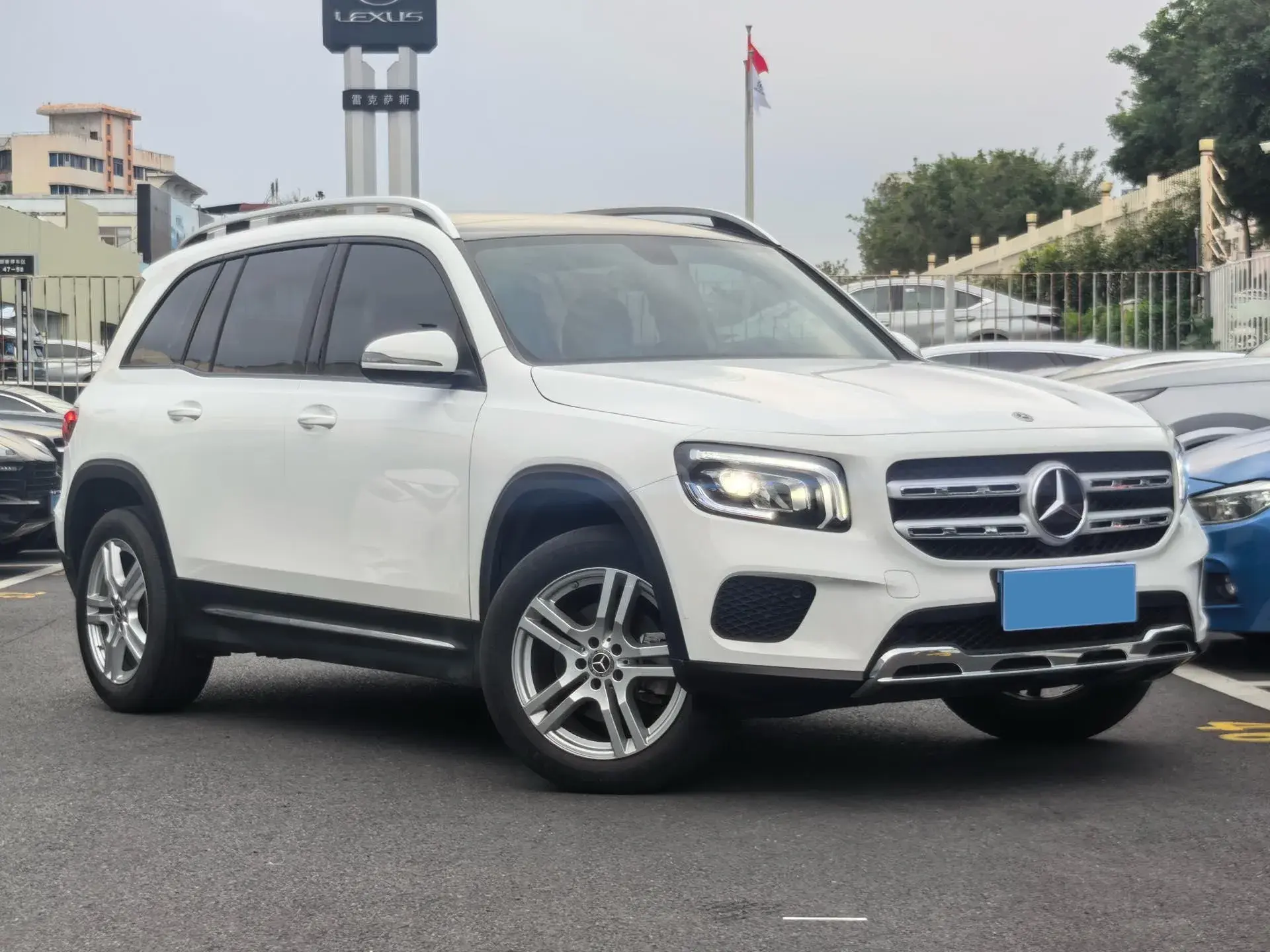 2023 MERCEDES-BENZ GLB thumbnail 4