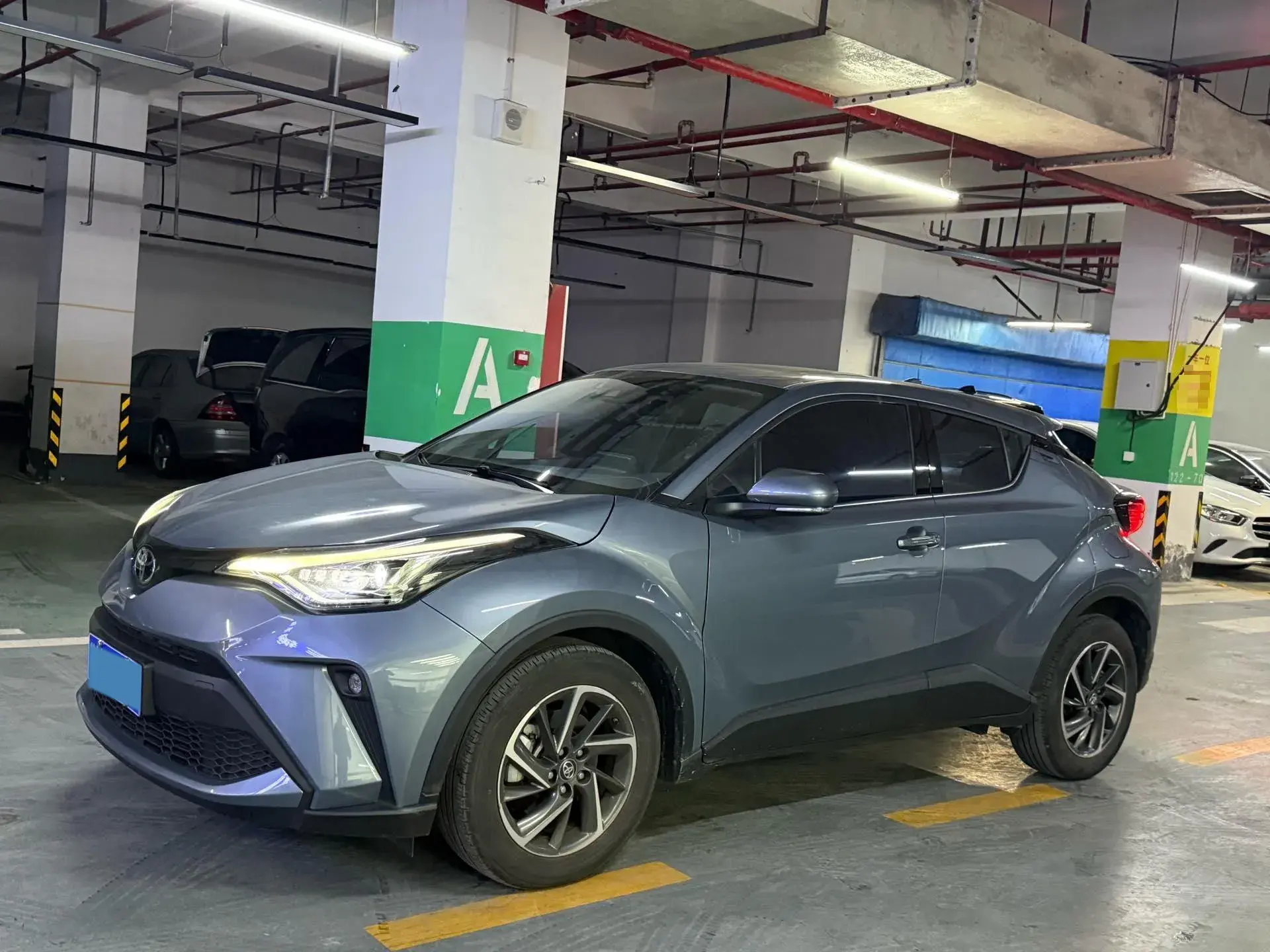2022 TOYOTA C-HR view 1