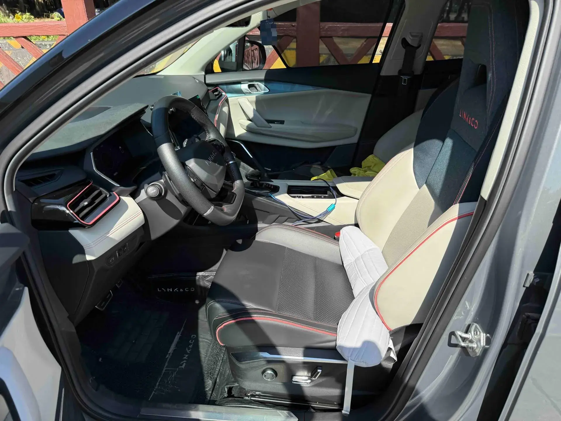 2020 LYNK&CO 06 thumbnail 3