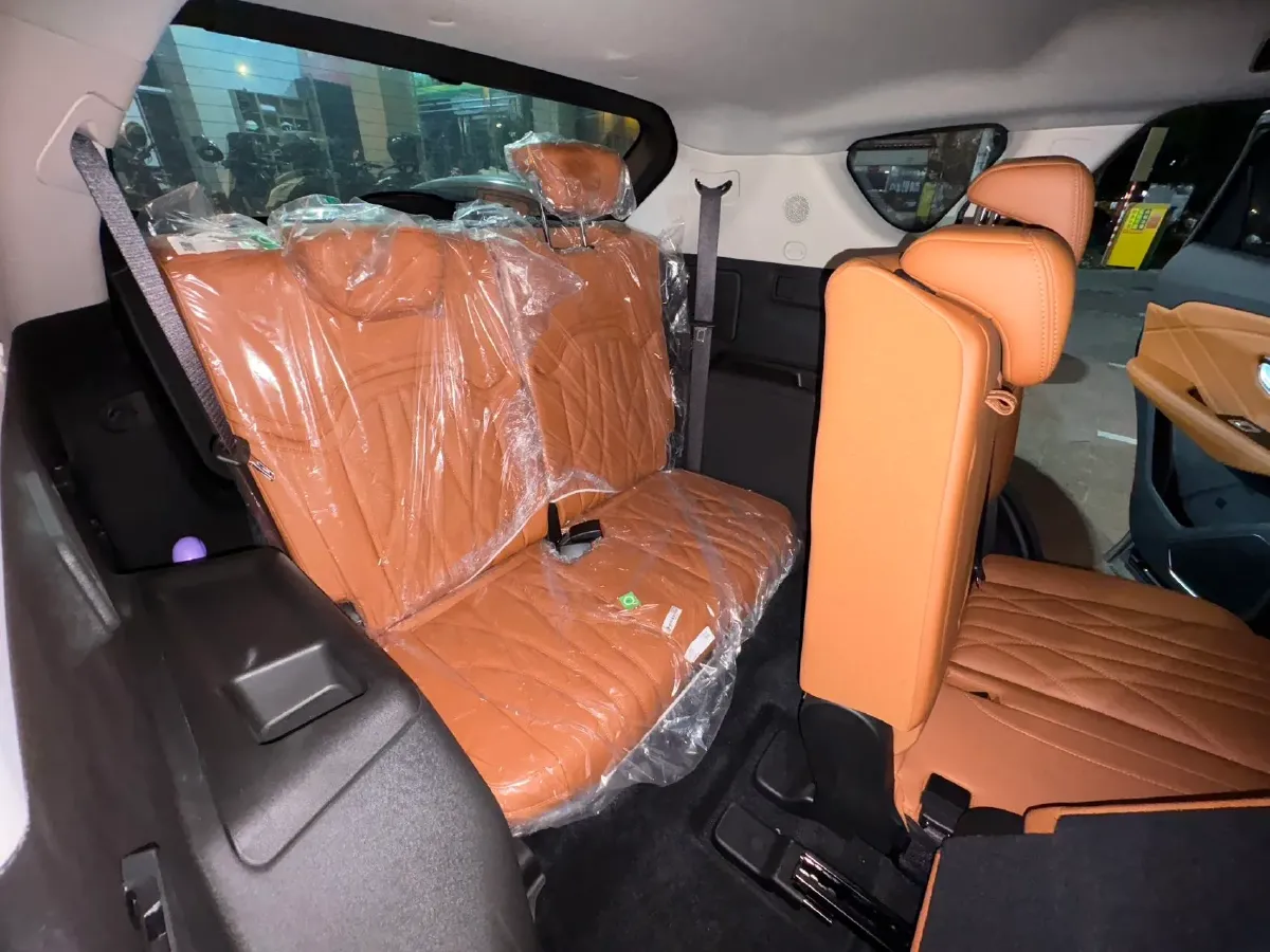 2024 Jetour ShanHai L7 1.5T 156HP L4 2DHT PHEV 19.43KWH,autocango,china used car exporter,china ev exporter,chinese used car exporter,chinese used ev exporter