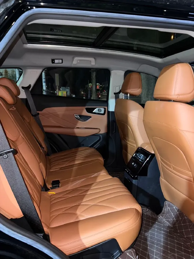 2024 Jetour ShanHai L7 1.5T 156HP L4 2DHT PHEV 19.43KWH,autocango,china used car exporter,china ev exporter,chinese used car exporter,chinese used ev exporter