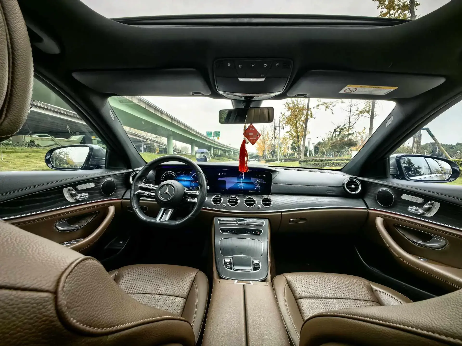 2021 MERCEDES-BENZ E thumbnail 4