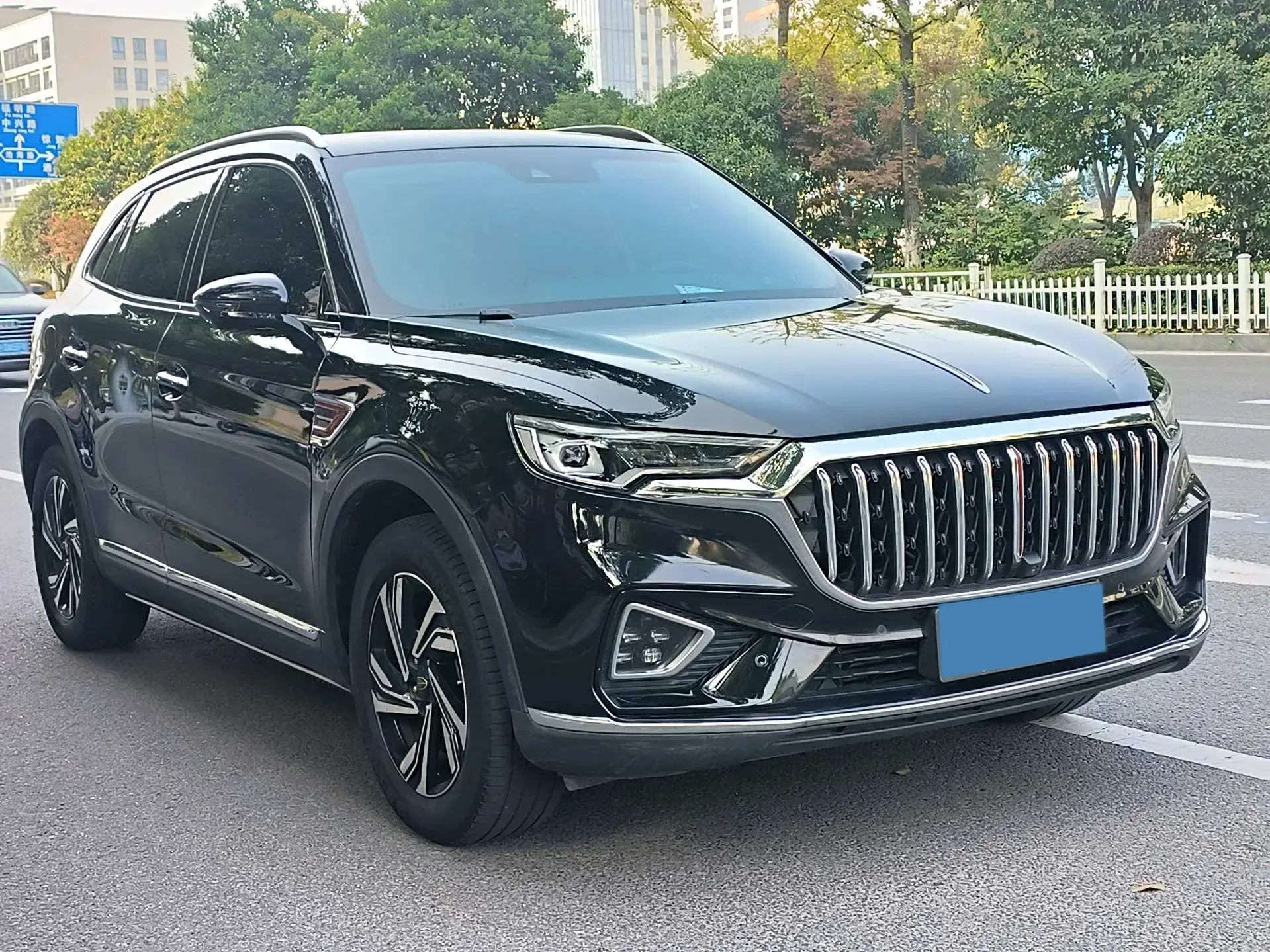 2022 HONGQI HS5 thumbnail 3