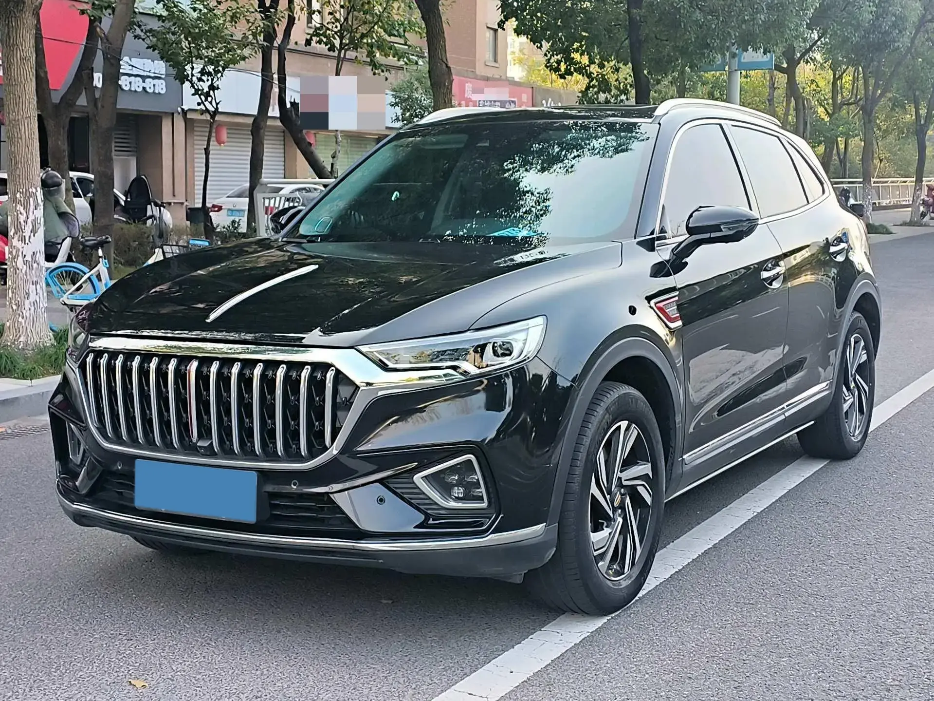2022 HONGQI HS5 view 1