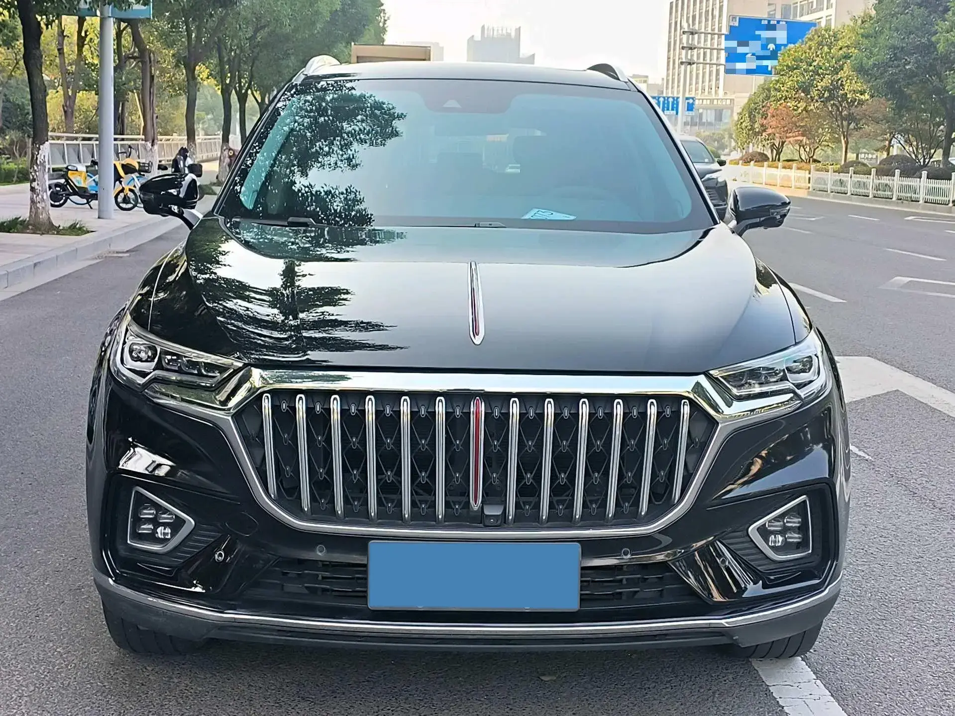 2022 HONGQI HS5 thumbnail 2