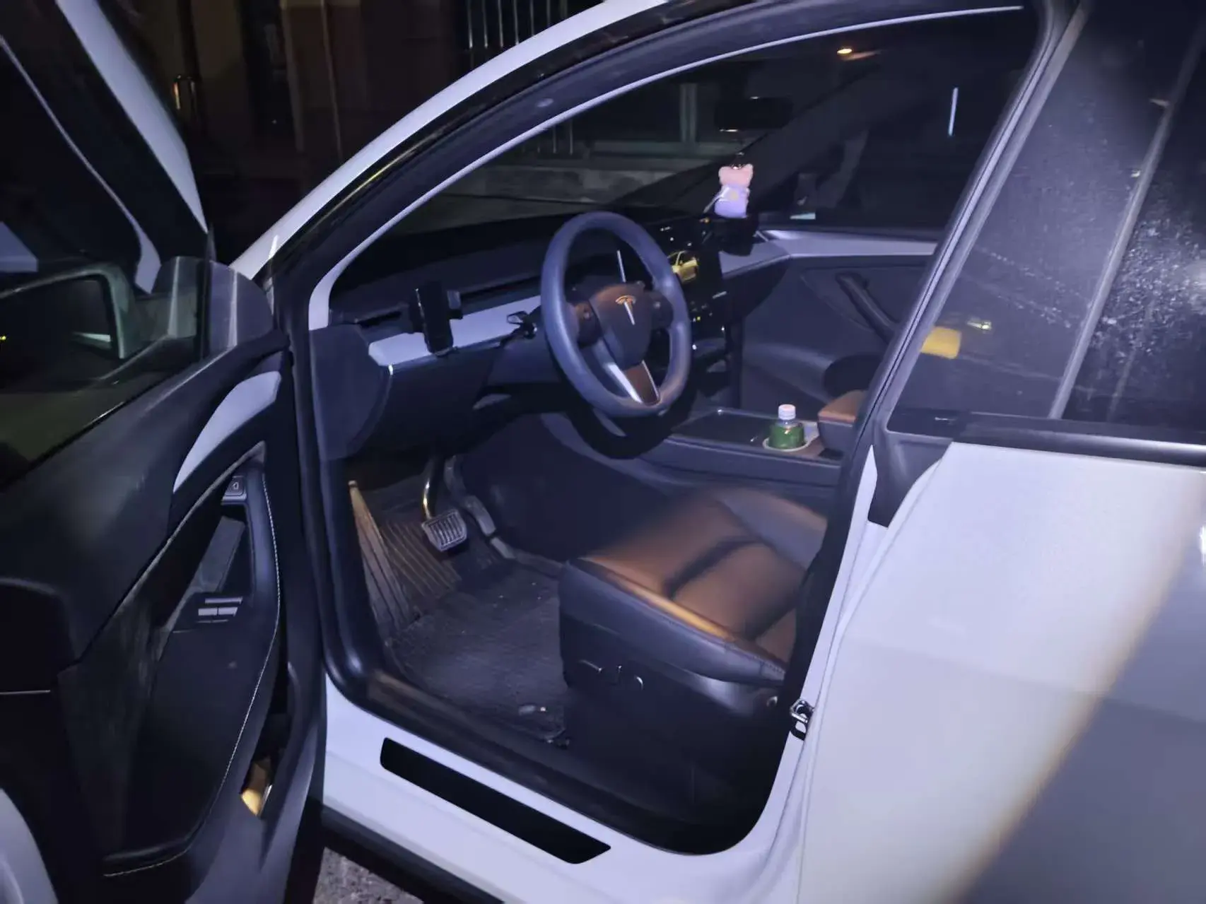 2022 TESLA MODEL thumbnail 2