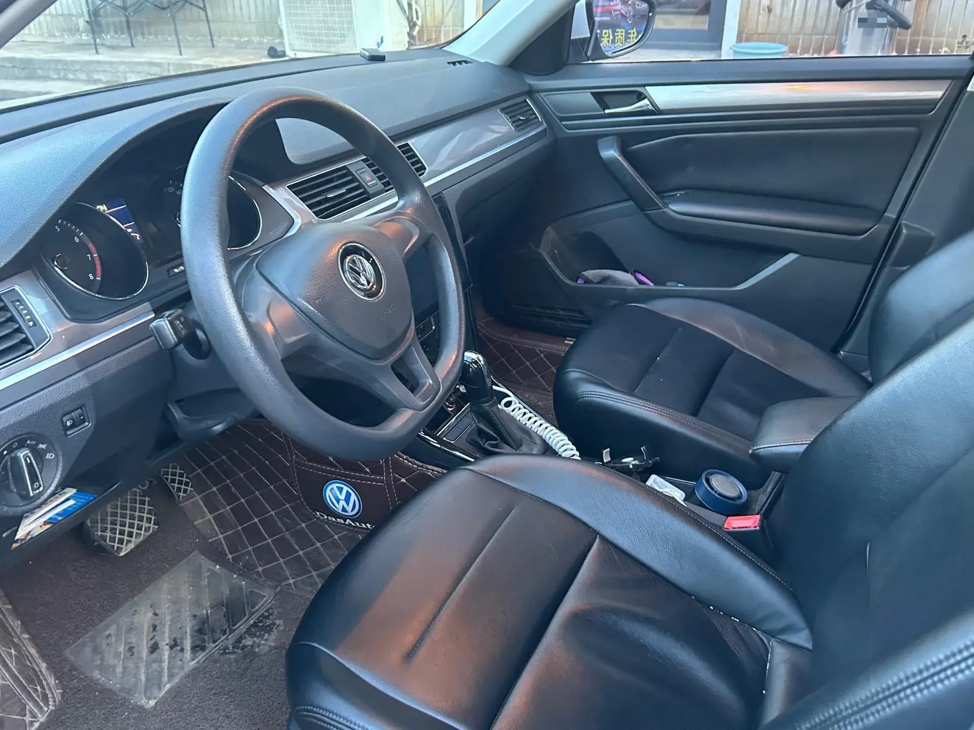 2018 VOLKSWAGEN BORA thumbnail 4