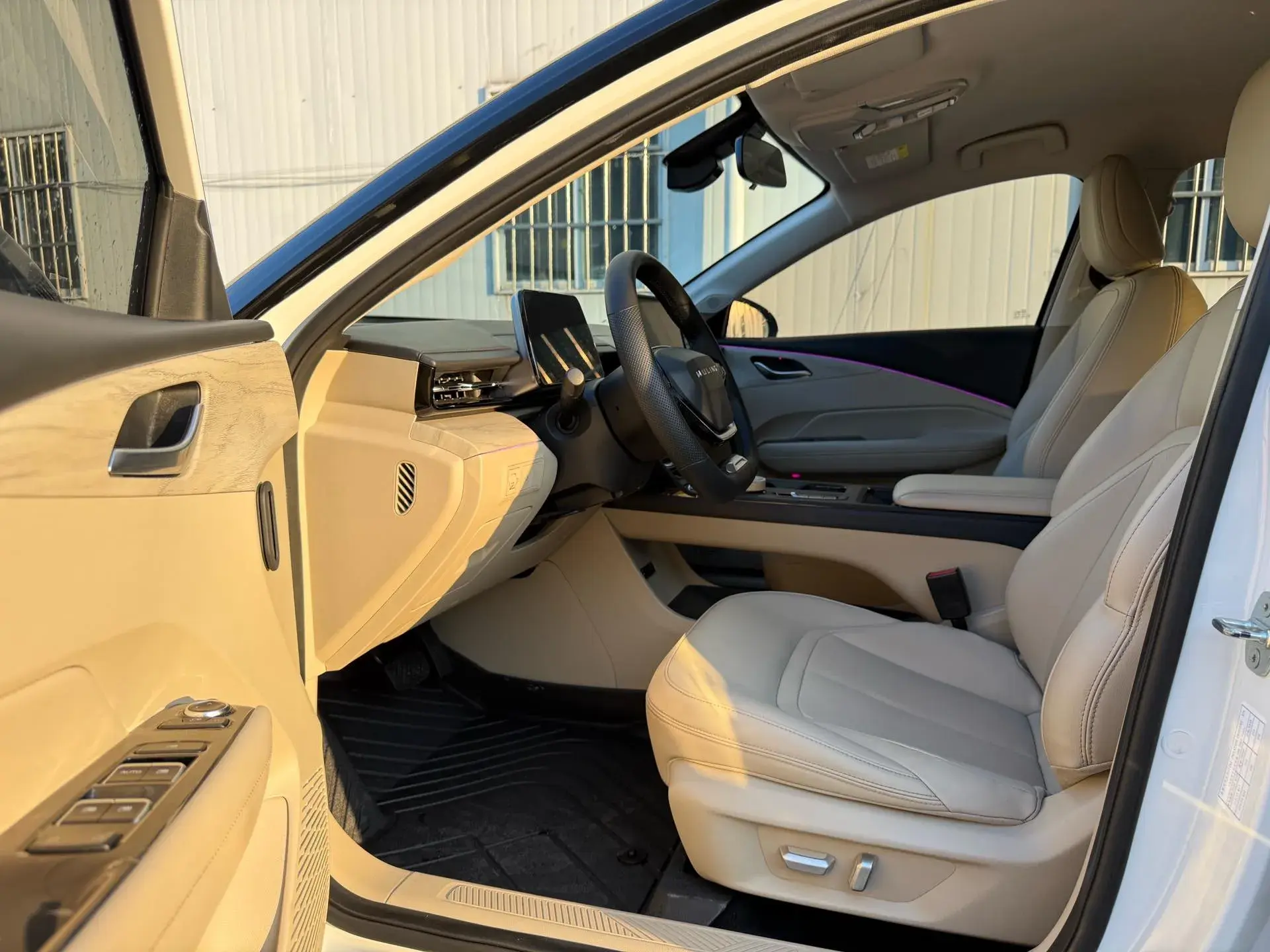 2023 WULING XINGGUANG thumbnail 4