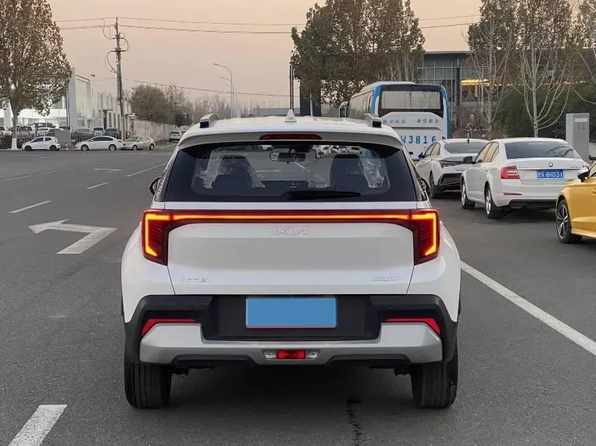 2024 Kia Sonet 1.5L 115HP L4 CVT,autocango,china used car exporter,china ev exporter,chinese used car exporter,chinese used ev exporter