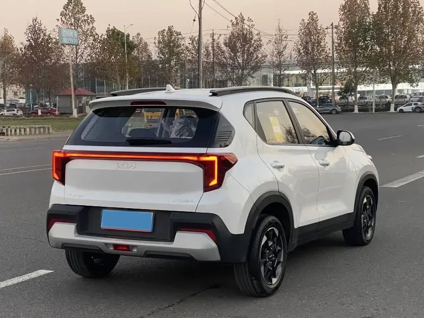 2024 Kia Sonet 1.5L 115HP L4 CVT,autocango,china used car exporter,china ev exporter,chinese used car exporter,chinese used ev exporter