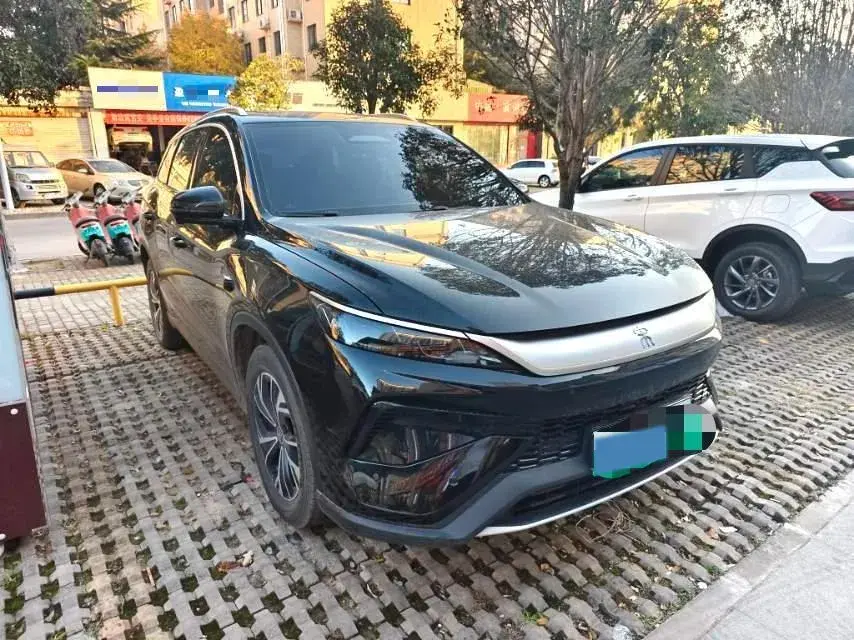 2024 BYD SONG thumbnail 2