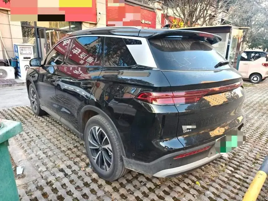 2024 BYD SONG thumbnail 4