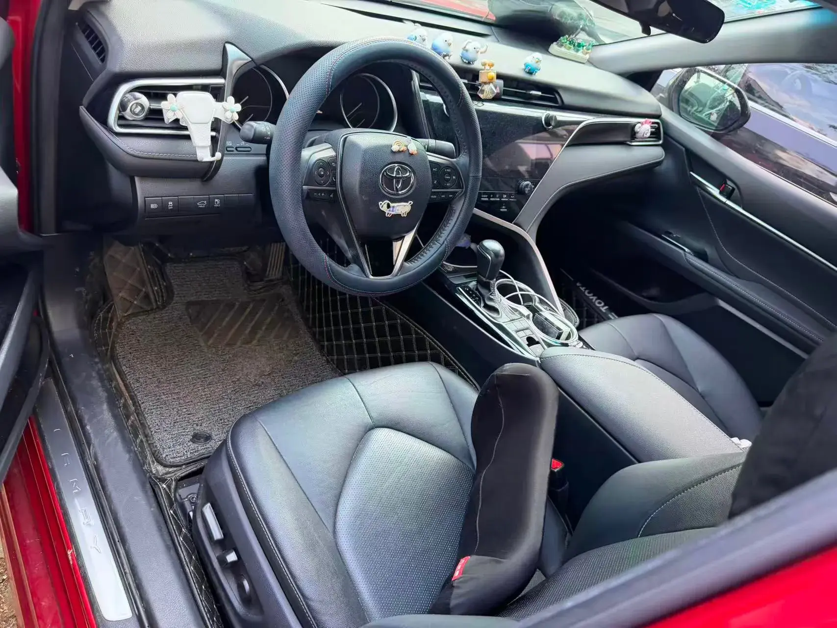 2019 TOYOTA CAMRY thumbnail 2