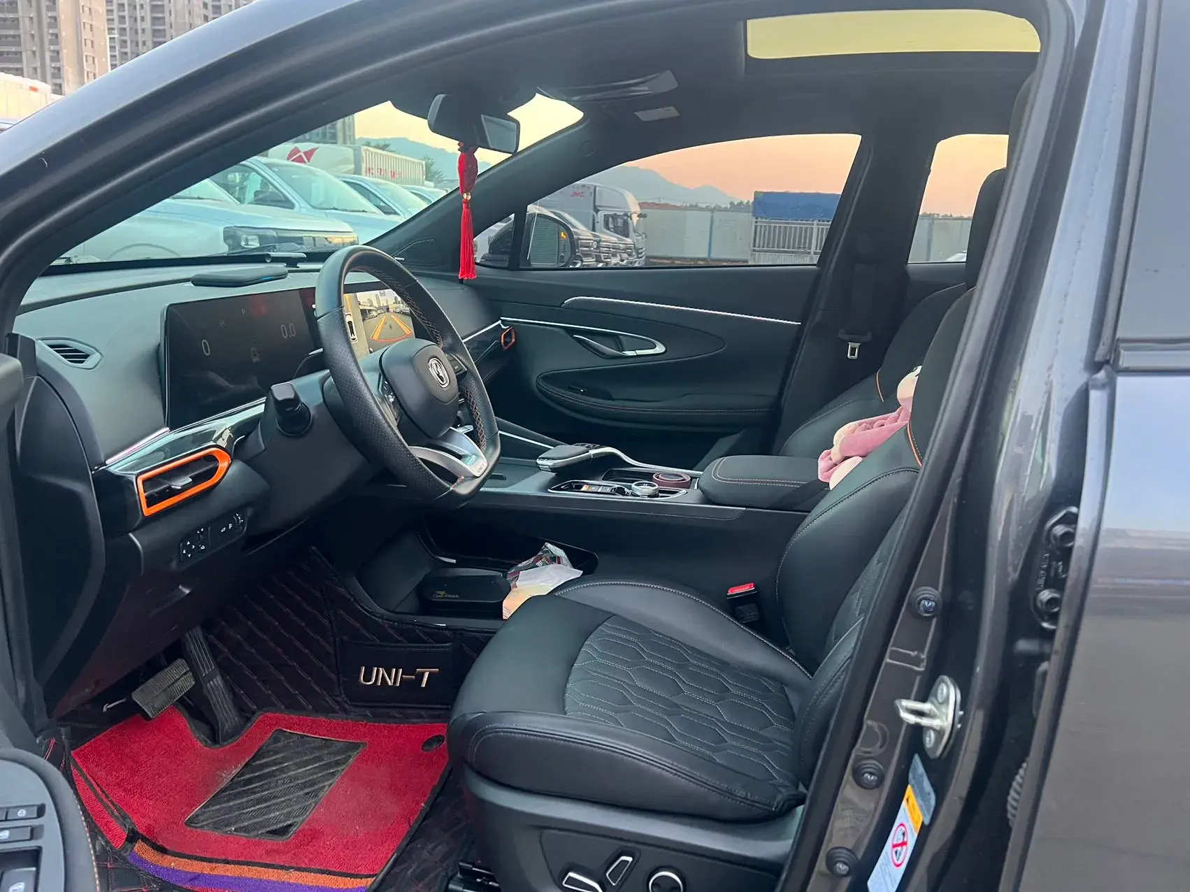 2022 CHANGAN UNI-T thumbnail 4