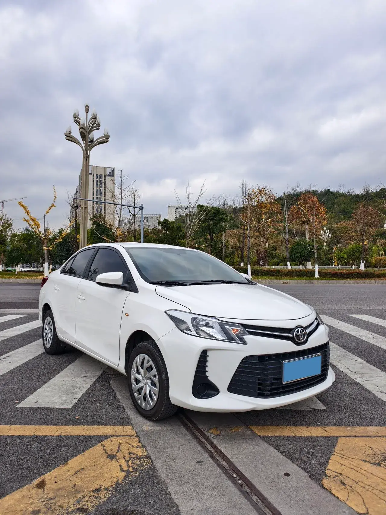 2021 TOYOTA VIOS thumbnail 3