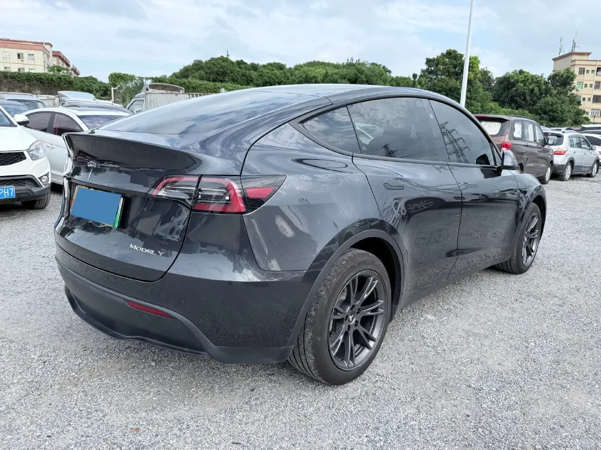 2024 Tesla Model Y BEV 60KWH,autocango,china used car exporter,china ev exporter,chinese used car exporter,chinese used ev exporter