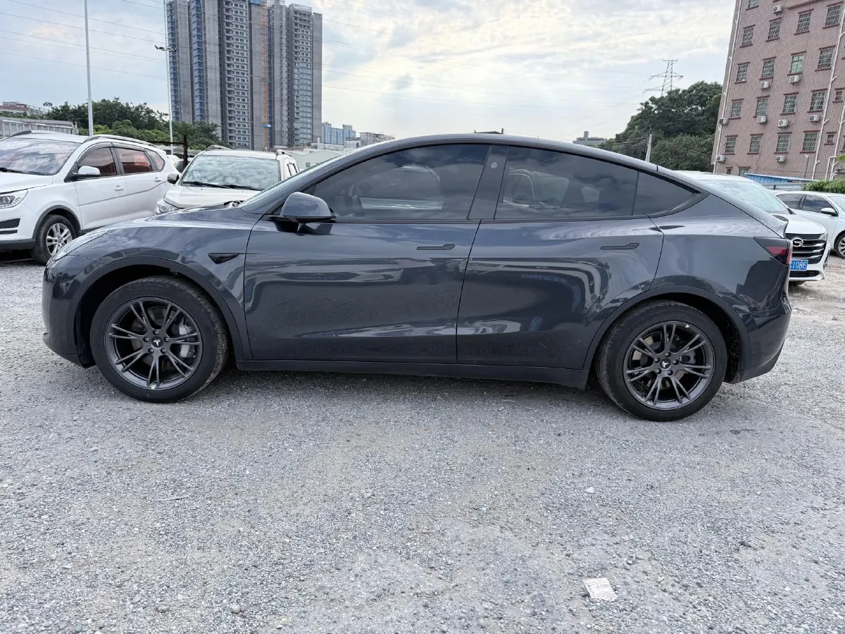 2024 Tesla Model Y BEV 60KWH,autocango,china used car exporter,china ev exporter,chinese used car exporter,chinese used ev exporter