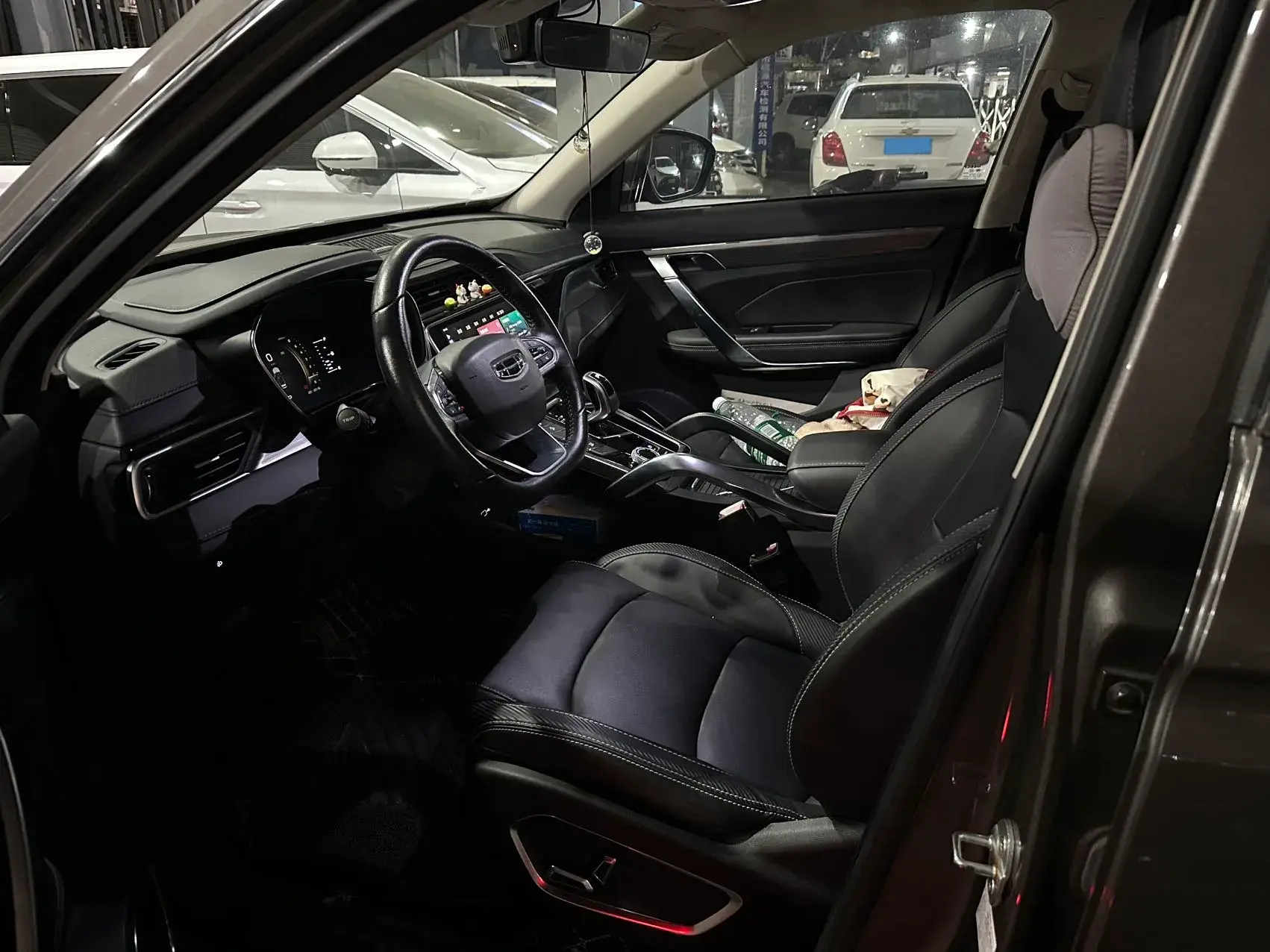 2020 GEELY AZKARRA thumbnail 3