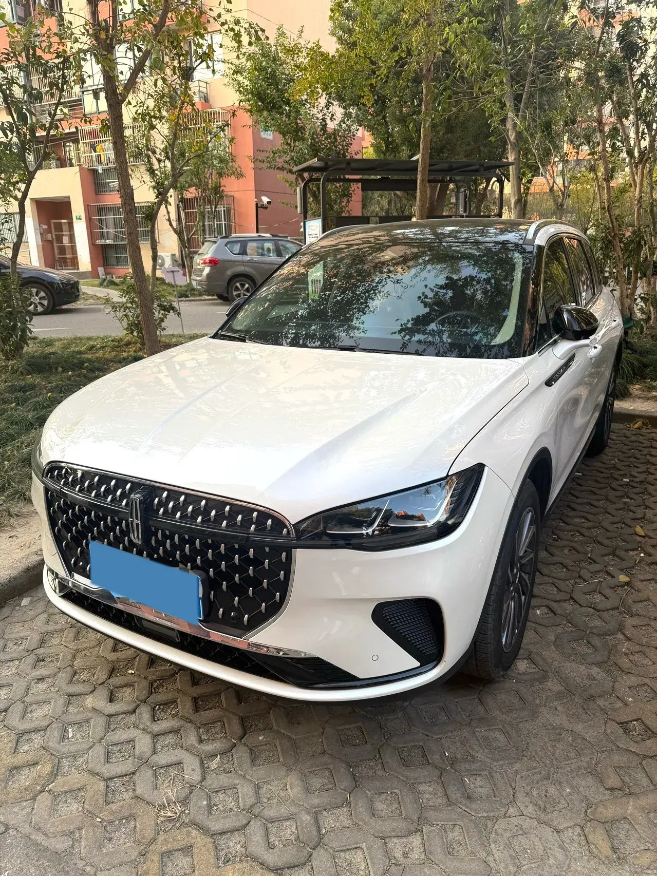 2023 LINCOLN CORSAIR view 1