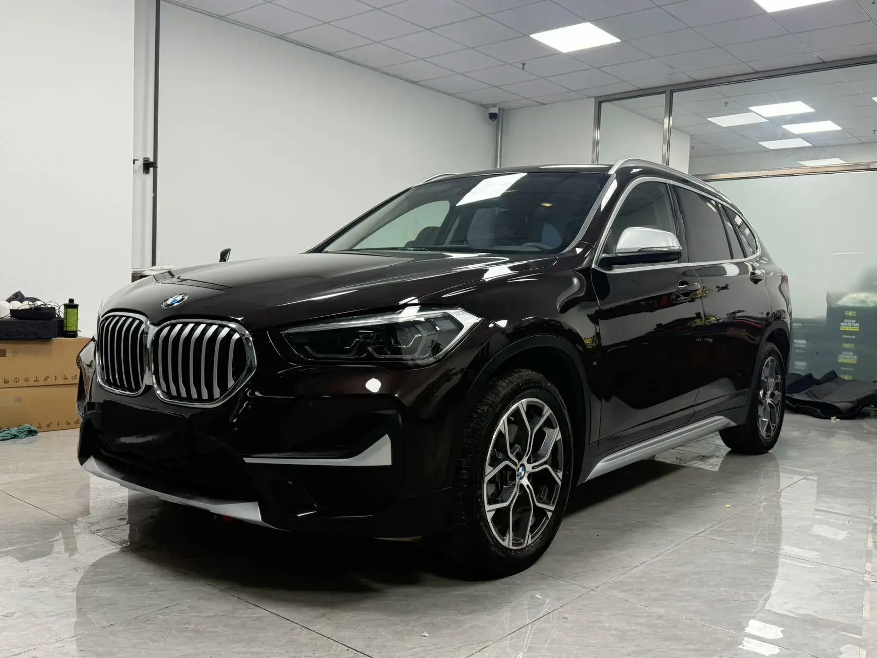 2021 BMW X1 view 1