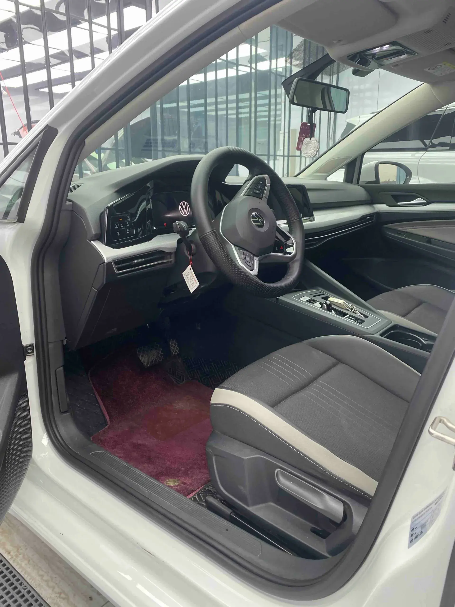 2021 VOLKSWAGEN GOLF thumbnail 3