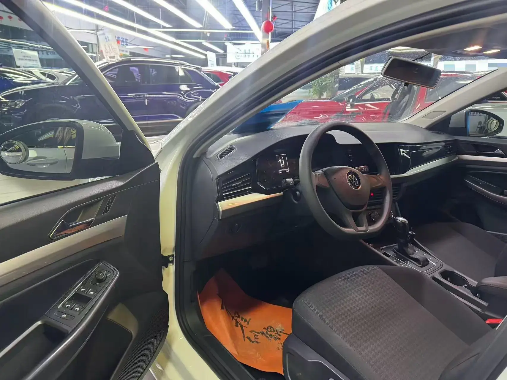 2020 VOLKSWAGEN BORA thumbnail 4