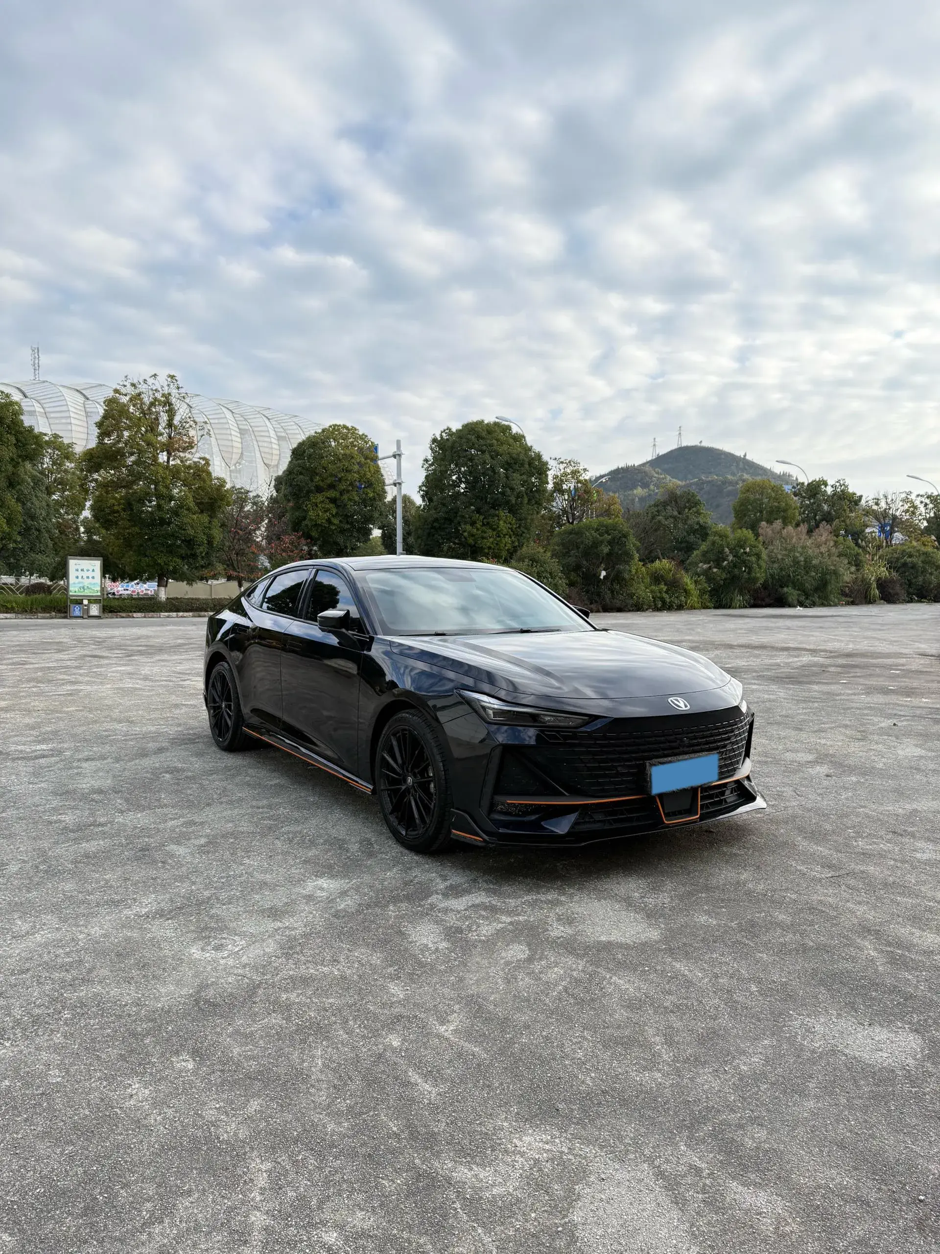 2022 CHANGAN UNI-V thumbnail 2