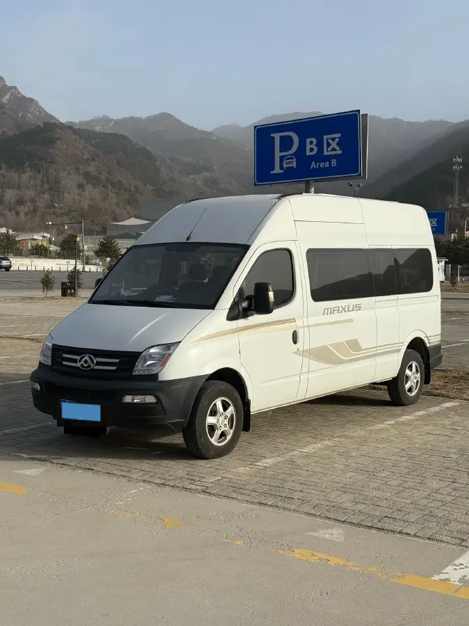 2020 MAXUS XinTu V80 2.5T 136HP L4 6MT