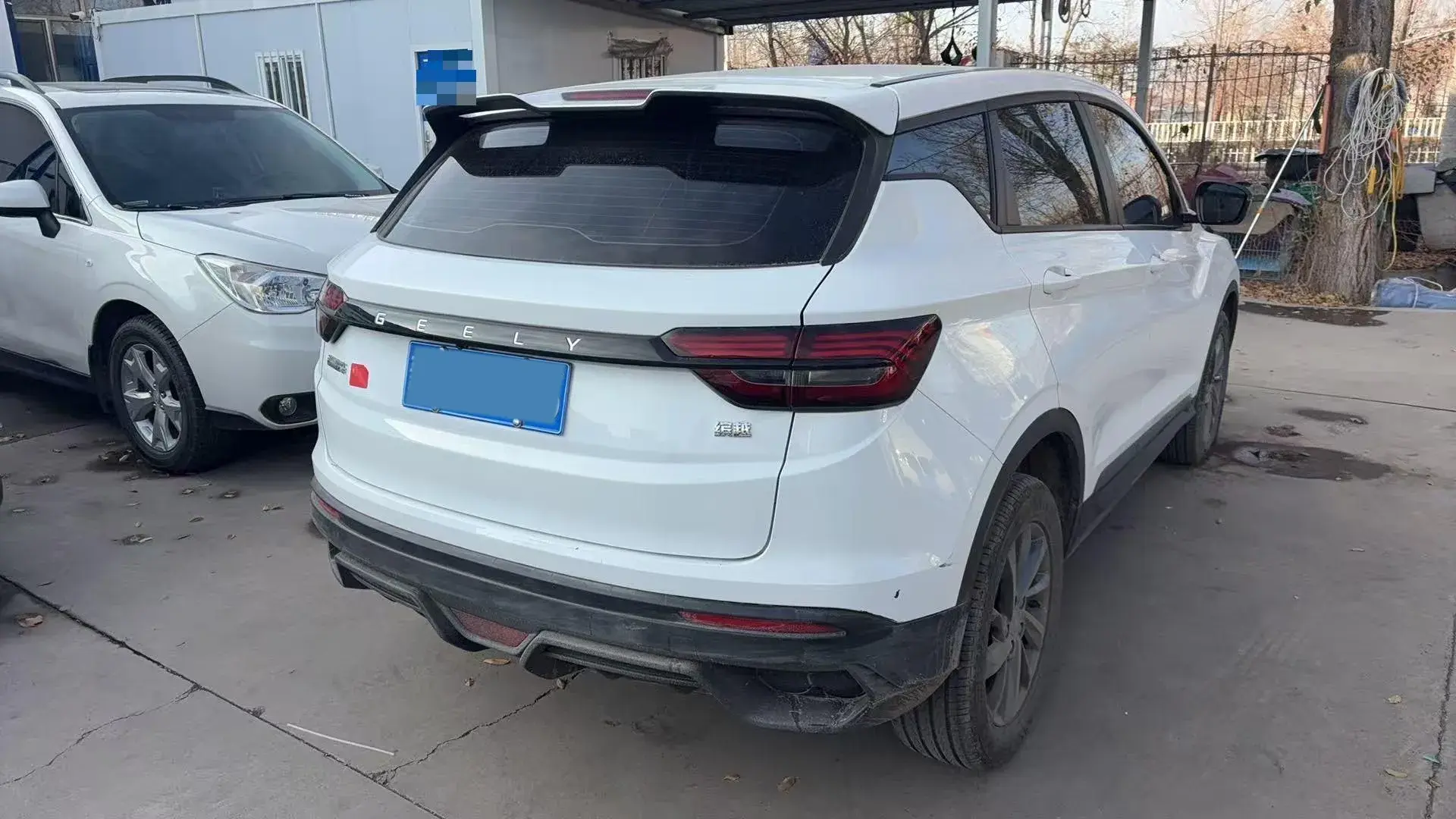 2025 GEELY COOLRAY thumbnail 3