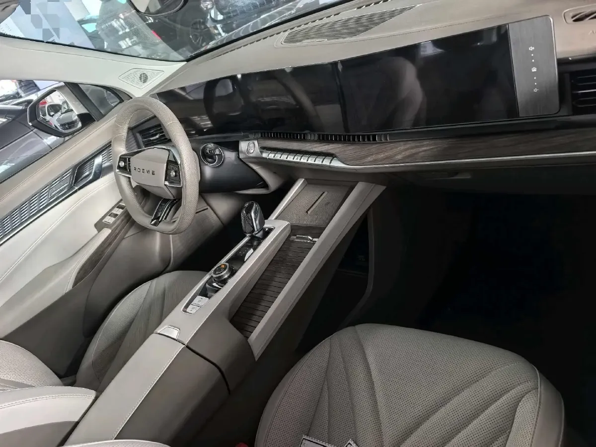 2023 Roewe RX9 2.0T 242HP L4 9AT,autocango,china used car exporter,china ev exporter,chinese used car exporter,chinese used ev exporter