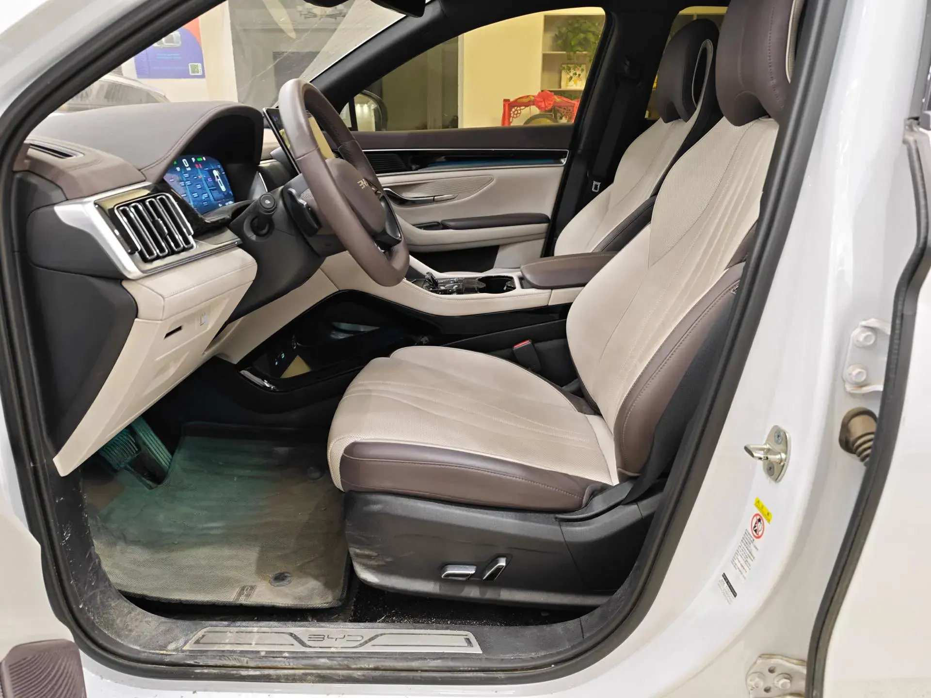 2025 BYD SONG thumbnail 4