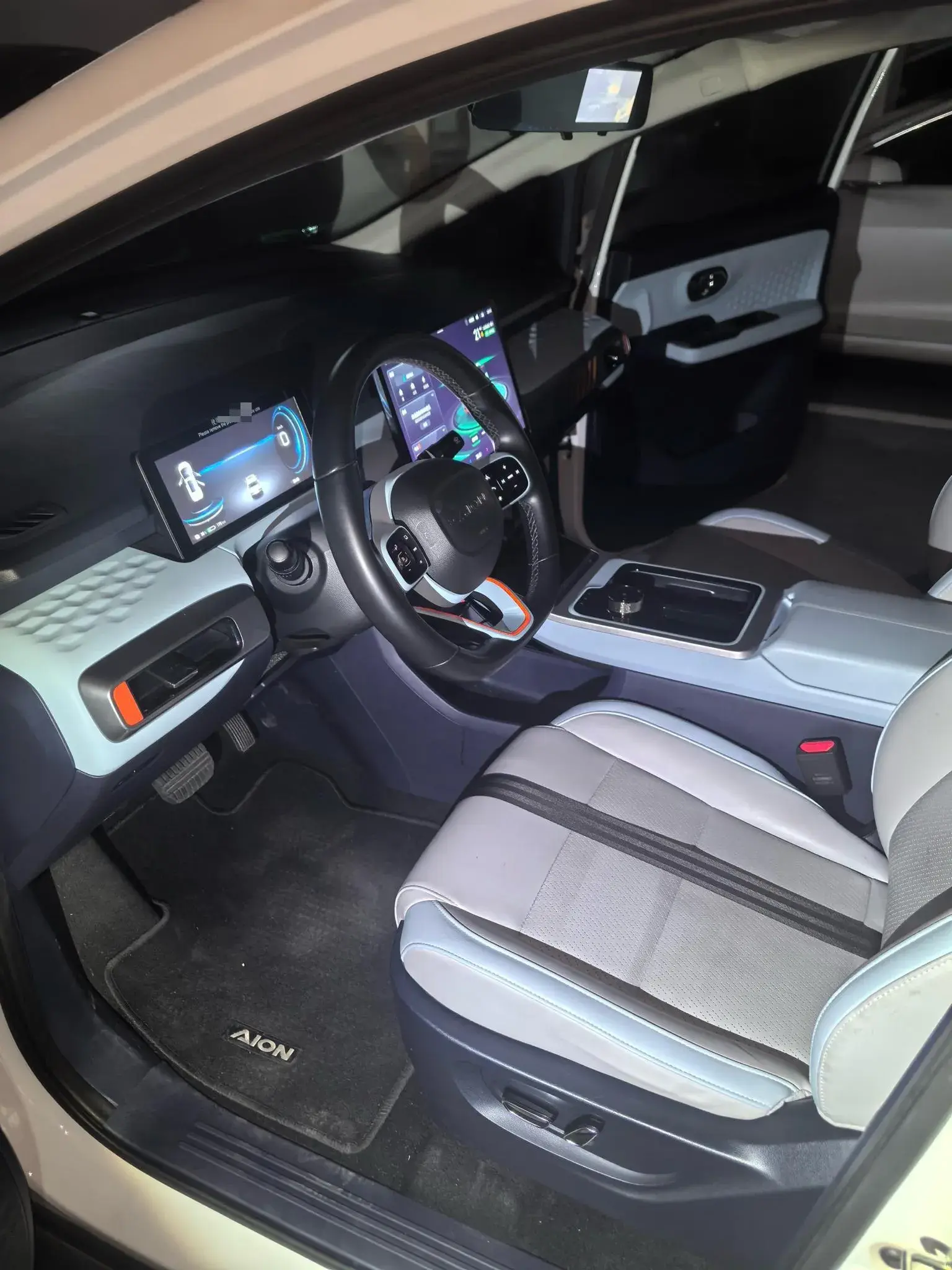 2022 AION Y thumbnail 2