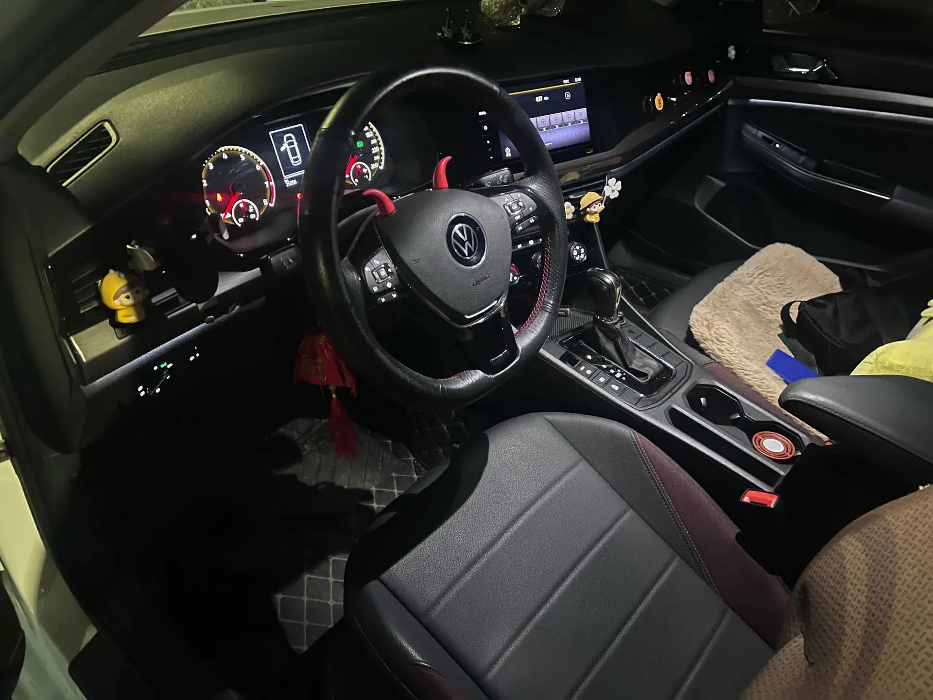 2021 VOLKSWAGEN BORA thumbnail 2