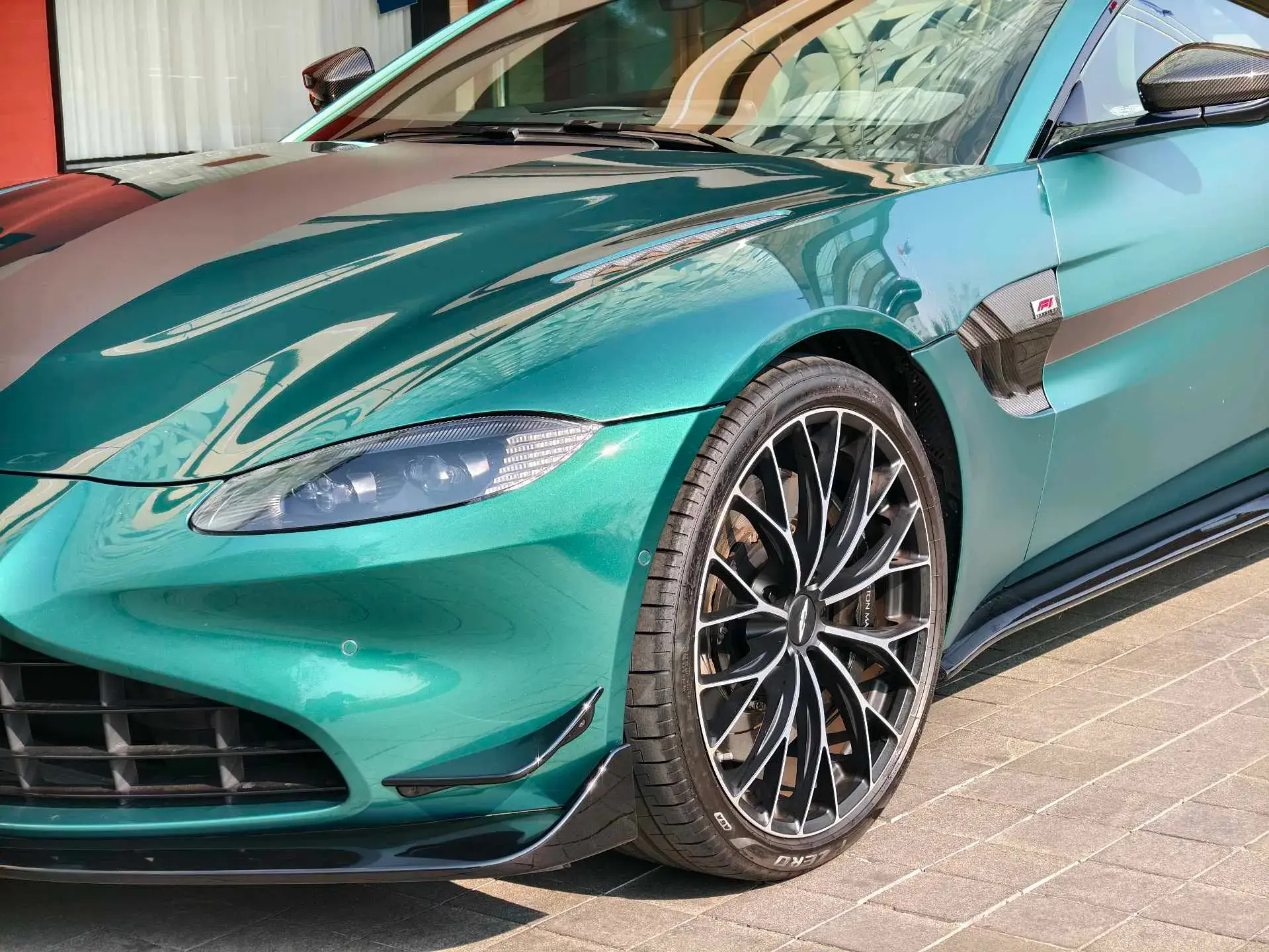 2023 ASTON MARTIN thumbnail 2